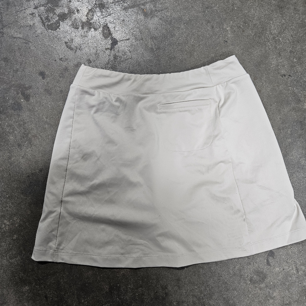 Kaki tennis skort - Picture 3 of 6